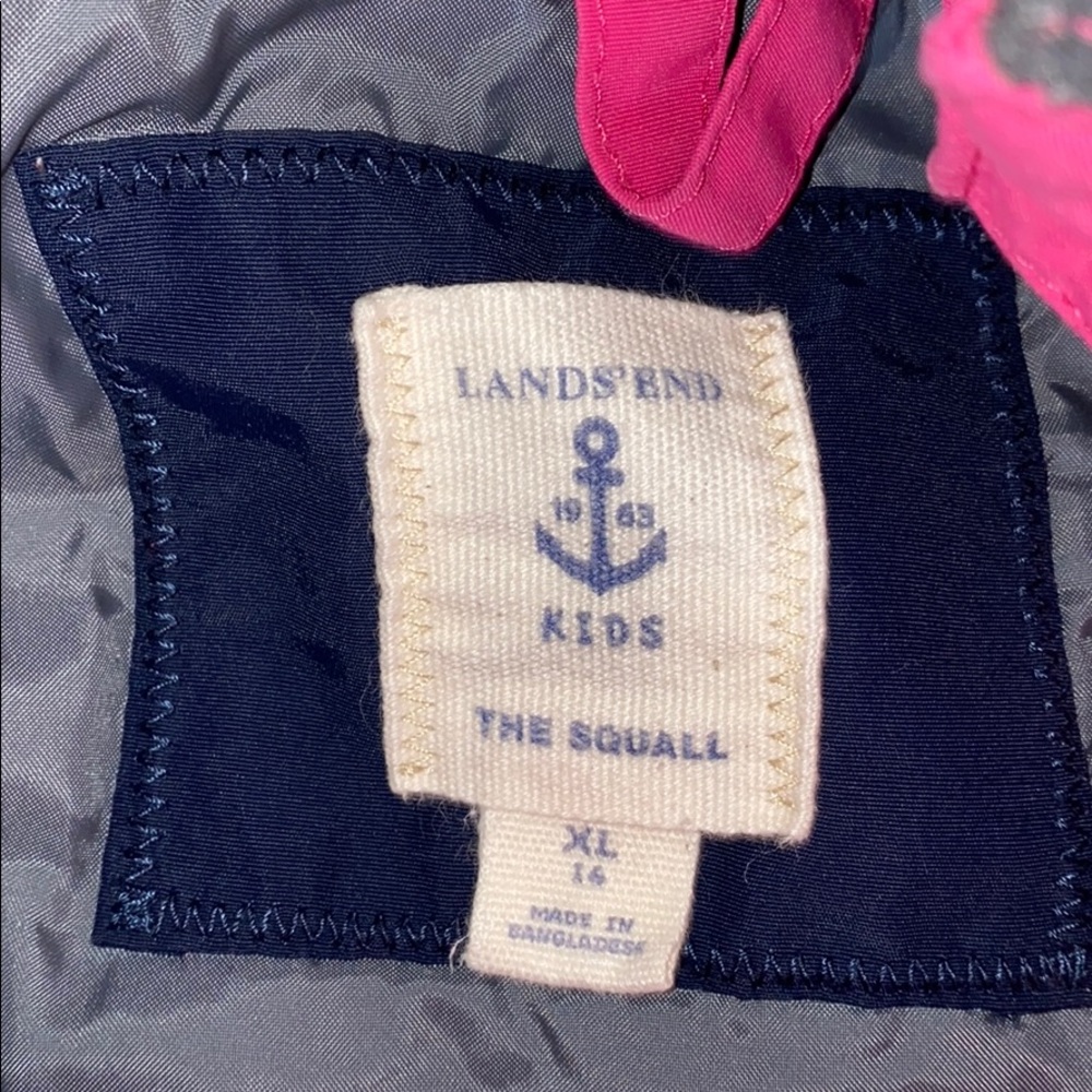 Lands End Coat - Picture 6 of 7